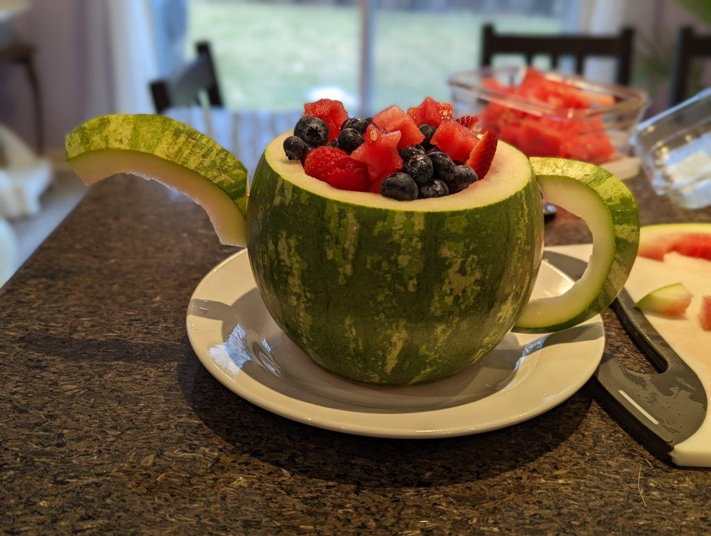 Tiny Party Cups and Saucers for kids